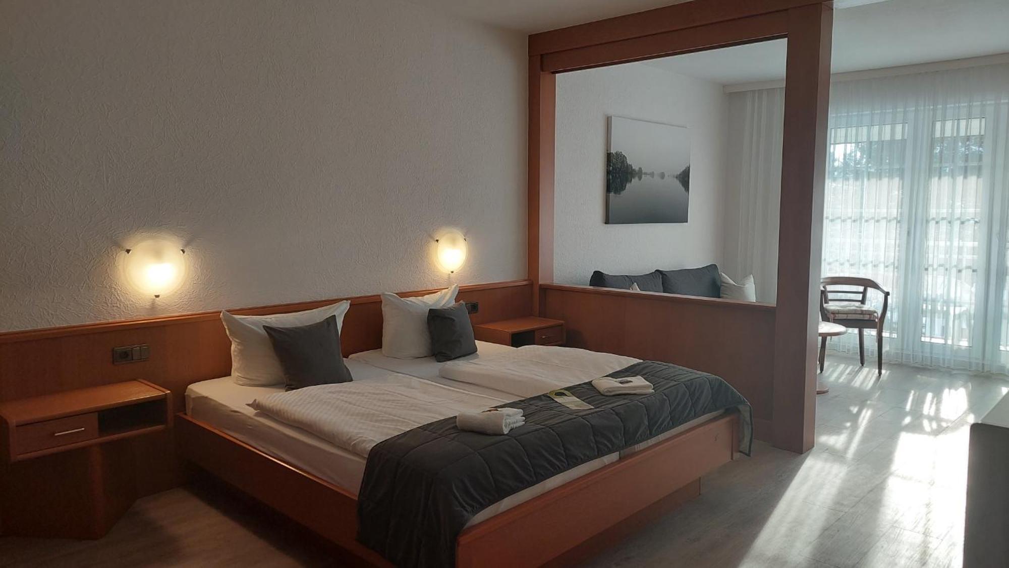 Hotel Am Meilenstein Dunkelforth Ngoại thất bức ảnh